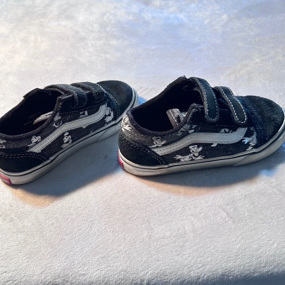 Vans x Disney Mickey Mouse Old Skool V Black White Toddler Shoes Size 10.0
